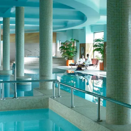 & Hotel 4*